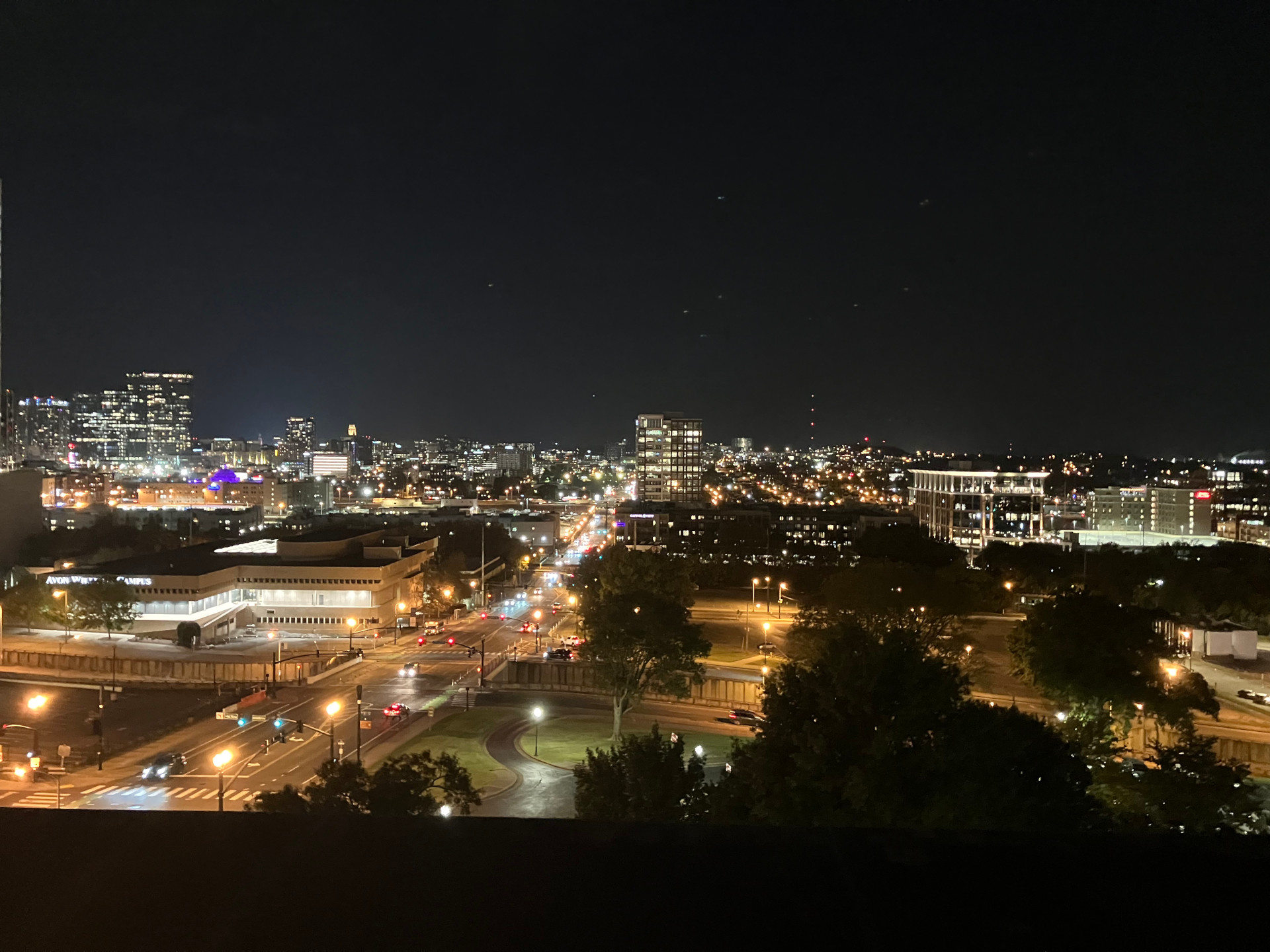 Nashville - Night - Pic 4